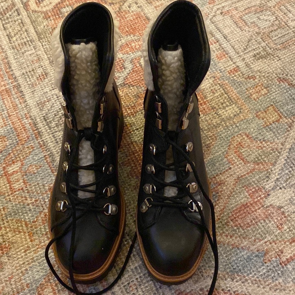 size 7 1/2 black Marc Fisher boots